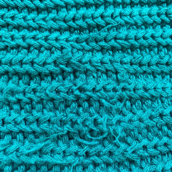 90's Gap Cozy Cotton/Ramie Boxy Unisex Sweater - Picture 6 of 8